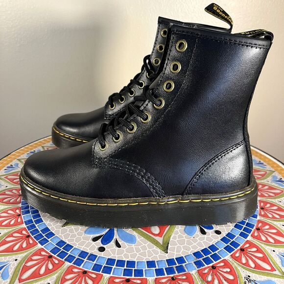Dr. Doc Martens Zavala Women's Size 5 Combat Boots Black Leather 8-Eye AW004 NEW - Picture 1 of 9